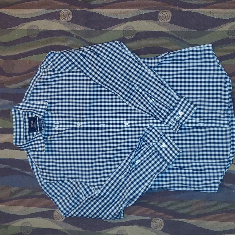 Charles Tyrwhitt Weekend mens dress shirt